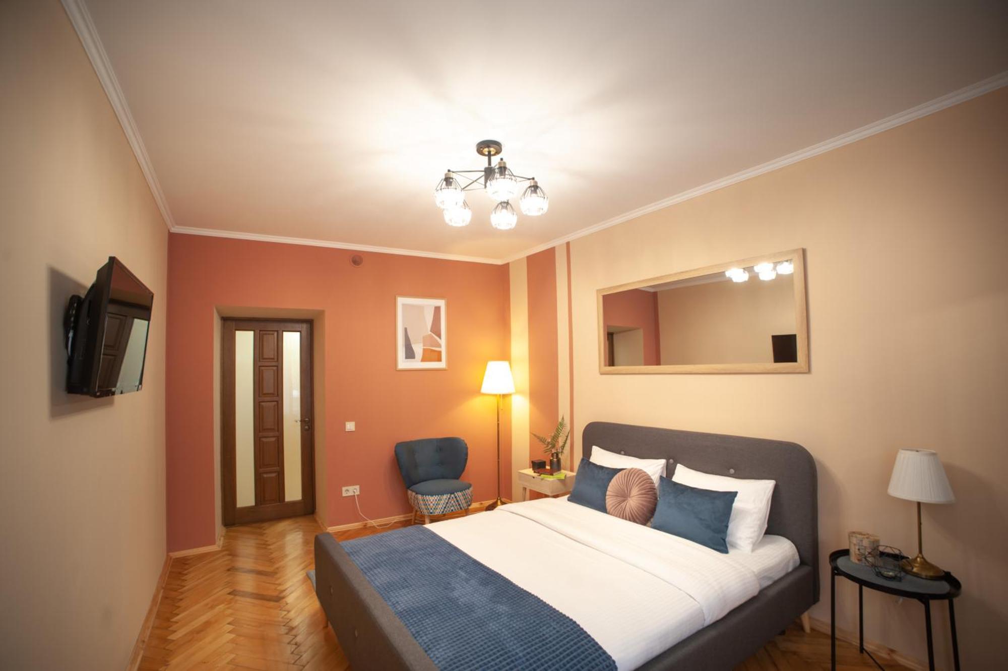Romantic Suite, 3Mins To Rynok Square Lviv Eksteriør bilde